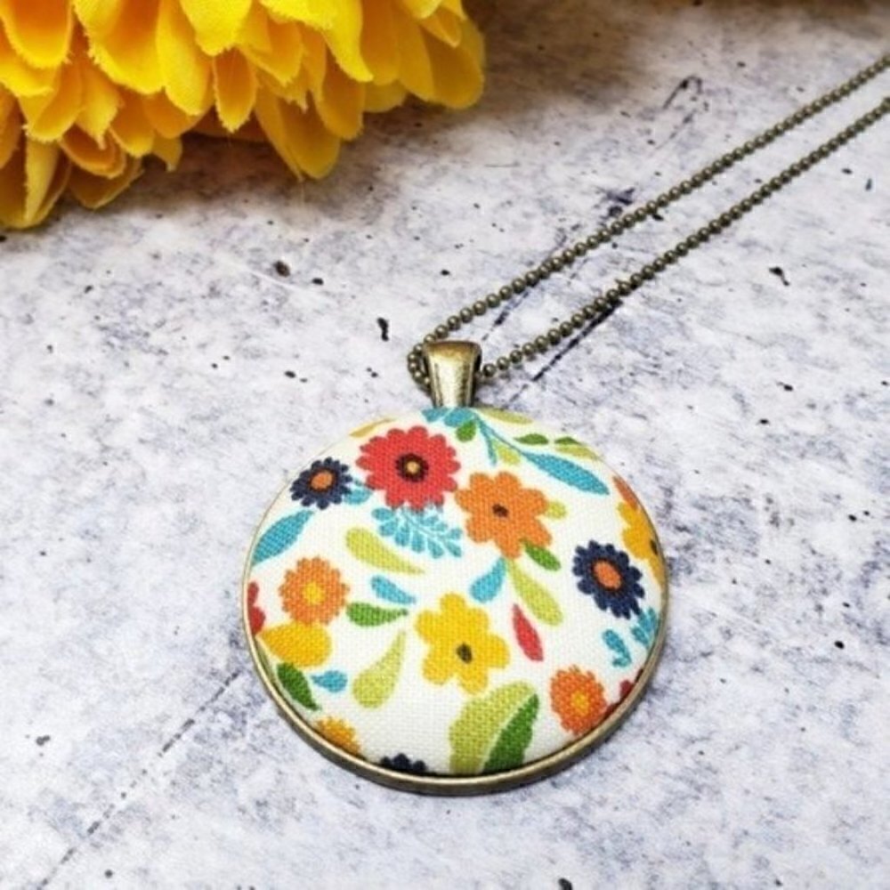 New Handmade | Floral Fabric Button Necklace